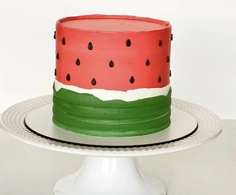 تزیین کیک شب یلدا برای مدرسه