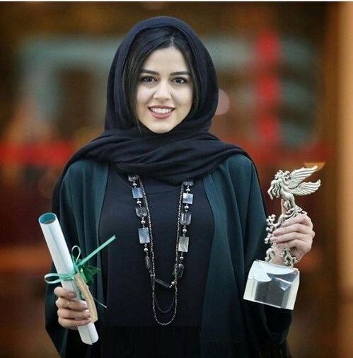 جوایز ماهور الوند