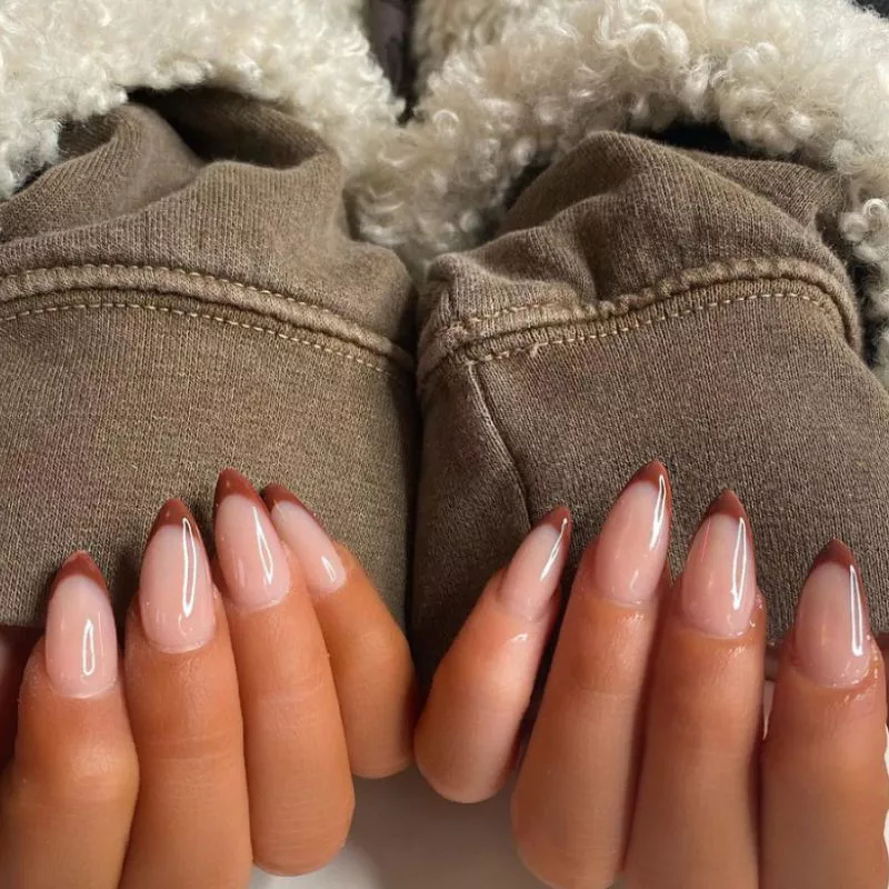 مدل ناخن فرنچ قهوه ای
