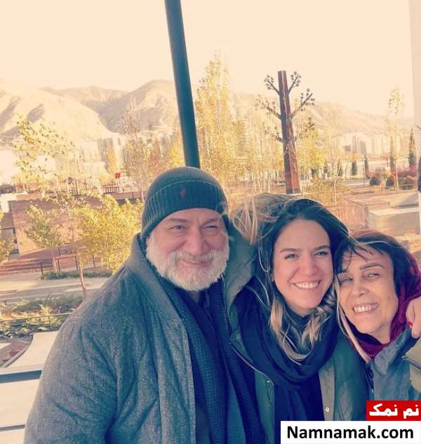 ستاره پسیانی و پدرش و مادرش فاطمه نقوی