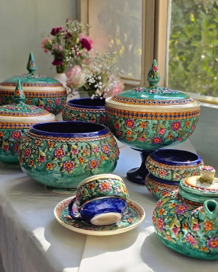 ظروف دکوری سفالی رنگی و طرح دار