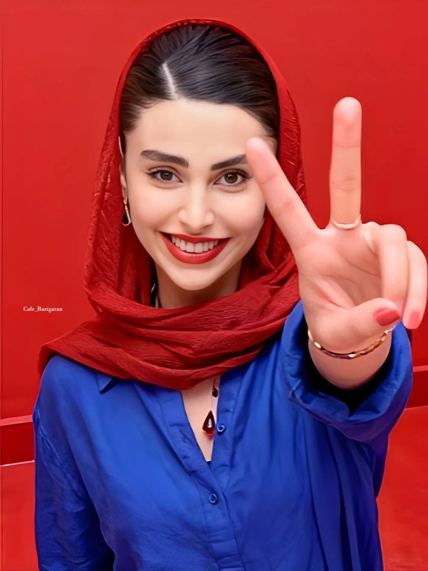 عکس پرتره لاله مرزبان، بازیگر جوان سینما و تلویزیون ایران
