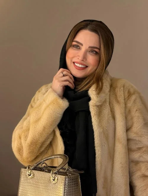 پالتوی خزدار بهنوش طباطبایی
