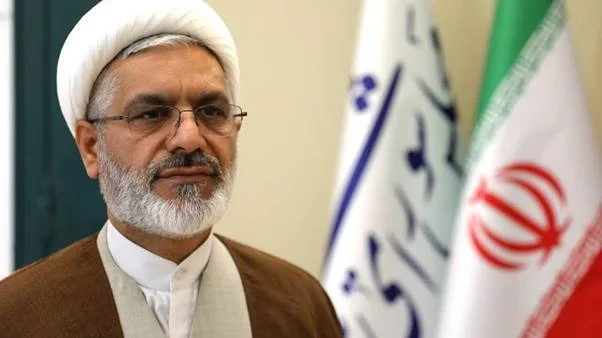 بنزین باید بر اساس کد ملی تخصیص داده شود / دارندگان خودروهای لوکس نباید با مردم بدون خودرو یکسان باشند