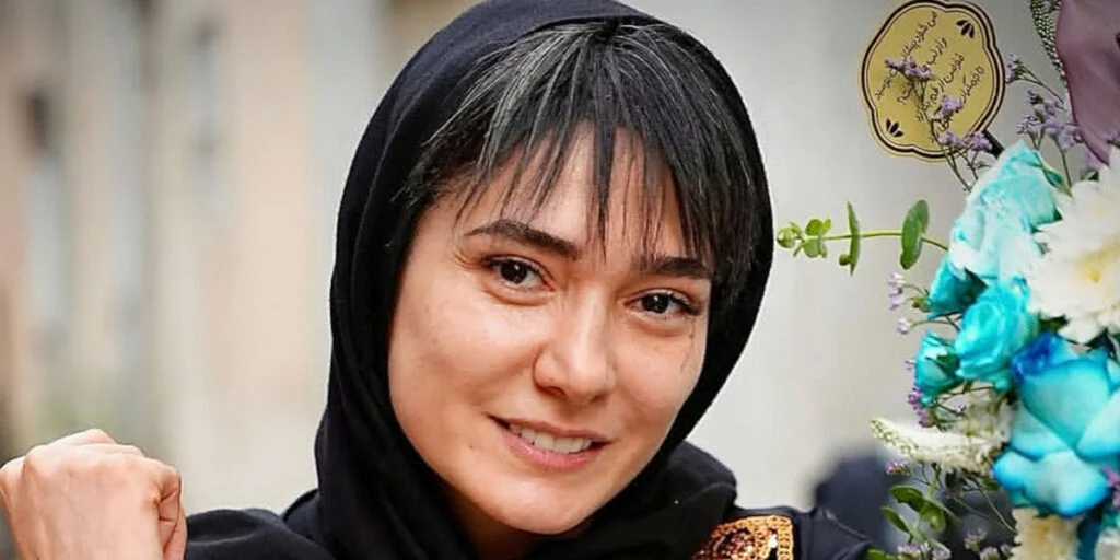 موهای قرمز مینا وحید