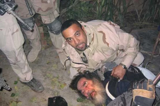 تصویر 22 آذر؛ سالروز دستگیری صدام حسین