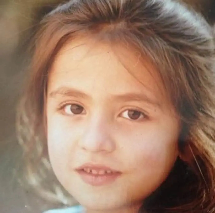 گلاره عباسی