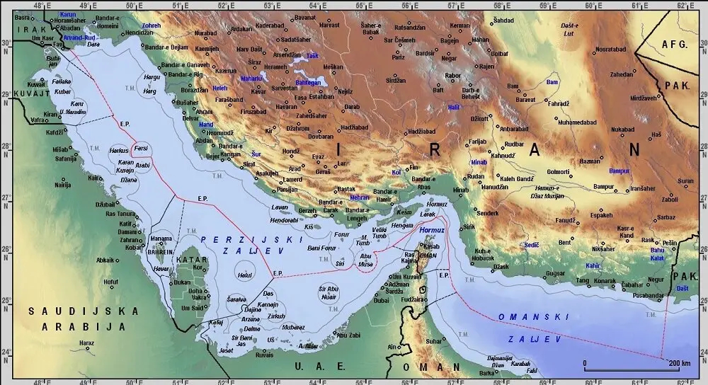 جزایر سه‌گانه خط قرمز ایران؛ خاک ما مذاکره‌بردار نیست!