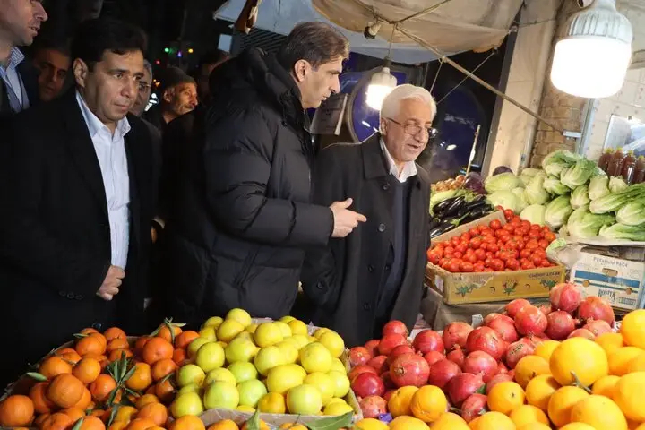 اسب افسارگسیخته گرانی در بازار یلدای خراسان شمالی تاخت
