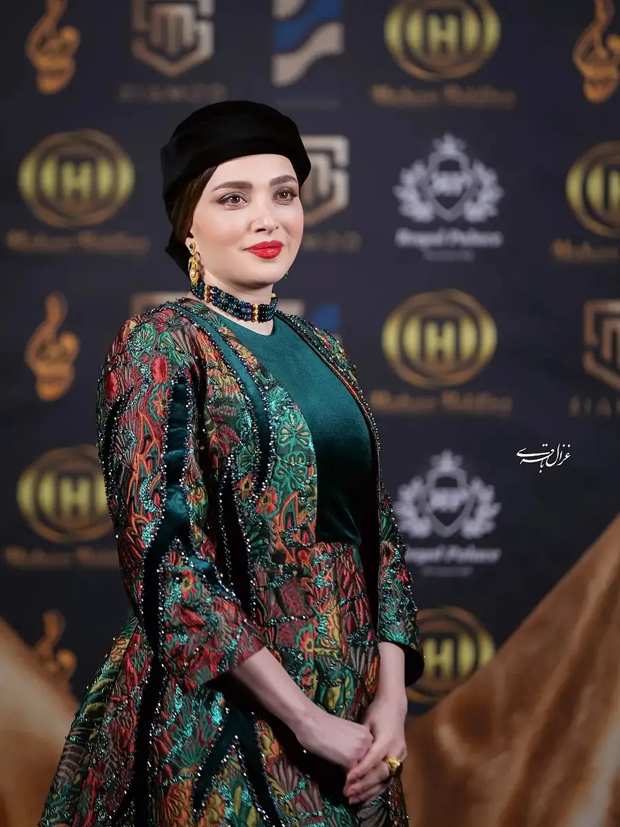 بهنوش طباطبایی در جشن حافظ 1404-1