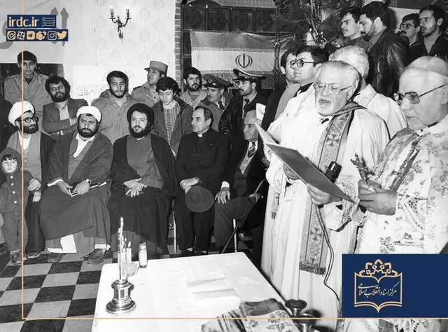 جشن کریسمس اسرای مسیحی عراقی در ایران + تصاویر