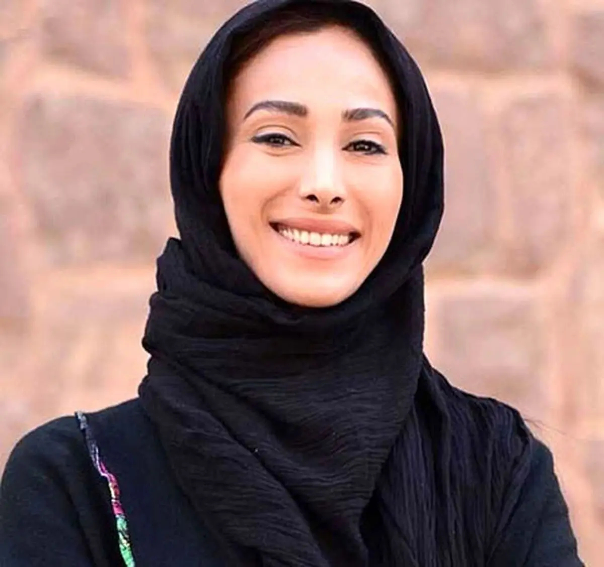 بیوگرافی سحر زکریا؛ مسیر پرحاشیه از پاورچین تا بازگشت بحث‌برانگیز به قاب