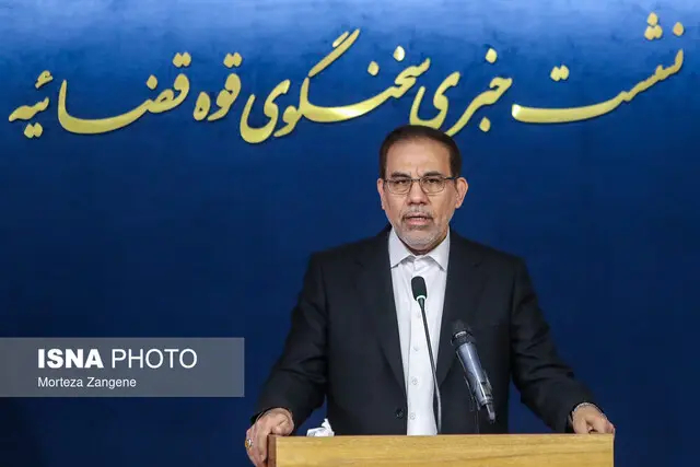 اخبار سیاسی ۹دی؛ واکنش پزشکیان به اعتراضات/افزایش پلکانی حقوق در بودجه ۱۴۰۵