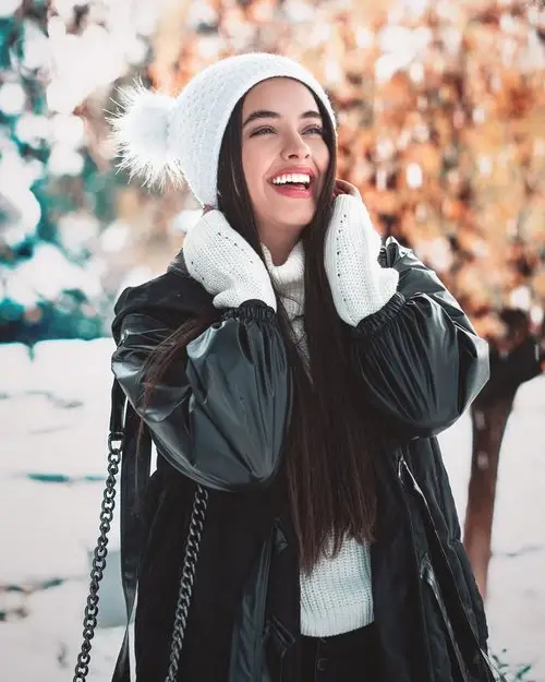 بیوگرافی کیمیا حسینی بلاگر و مدل سرشناس و زیبای ایرانی
