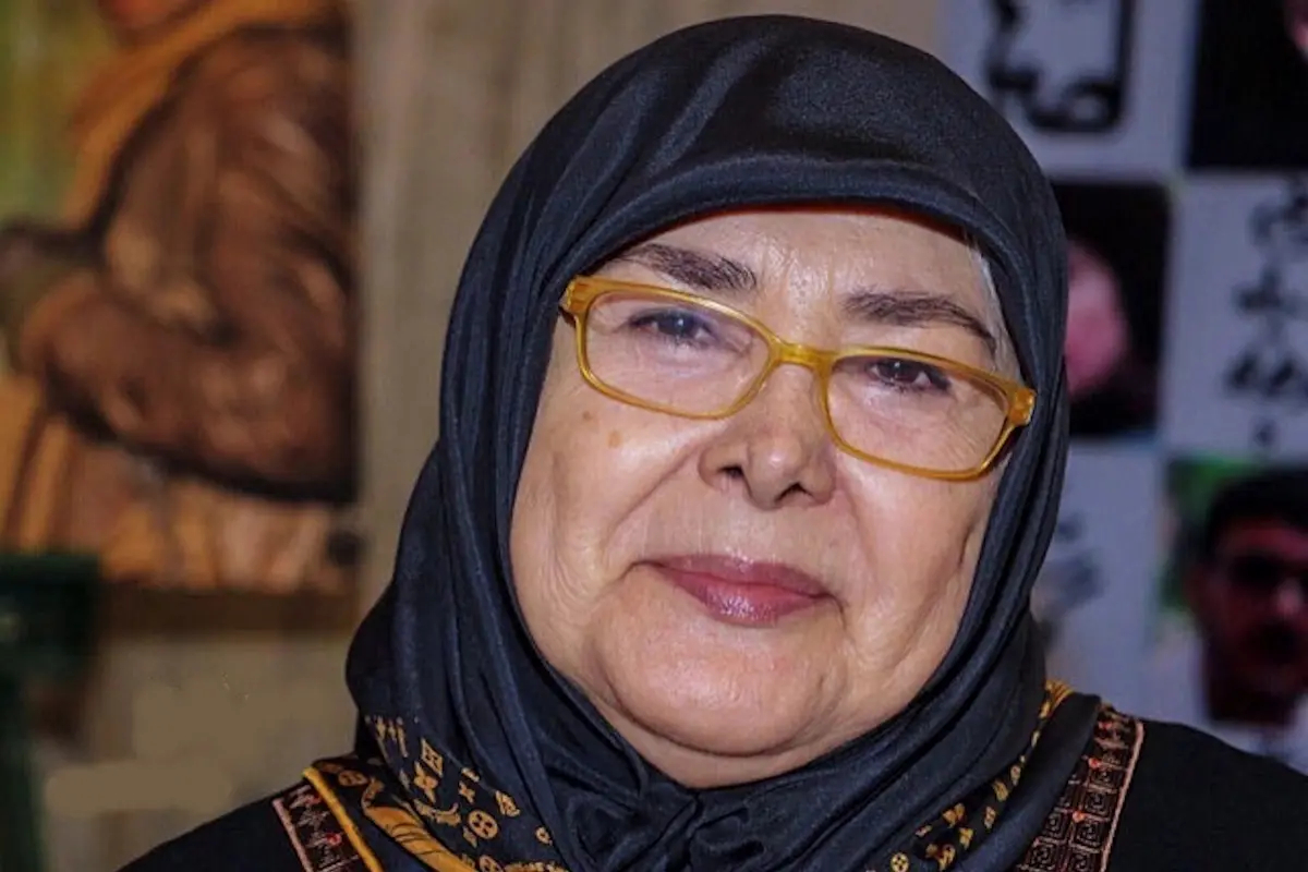 آفرین عبیسی