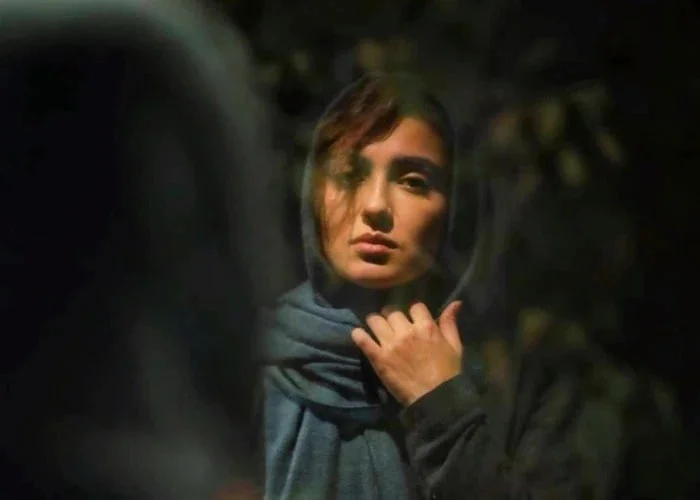 مونا کرمی