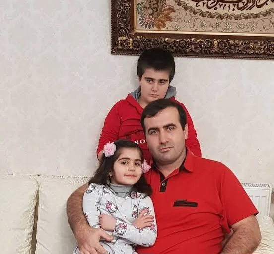 این تصاویر توسط او در صفحه شخصی‌ منتشر شده و بخش‌ هایی از فضای خانه را به نمایش می‌ گذارد
