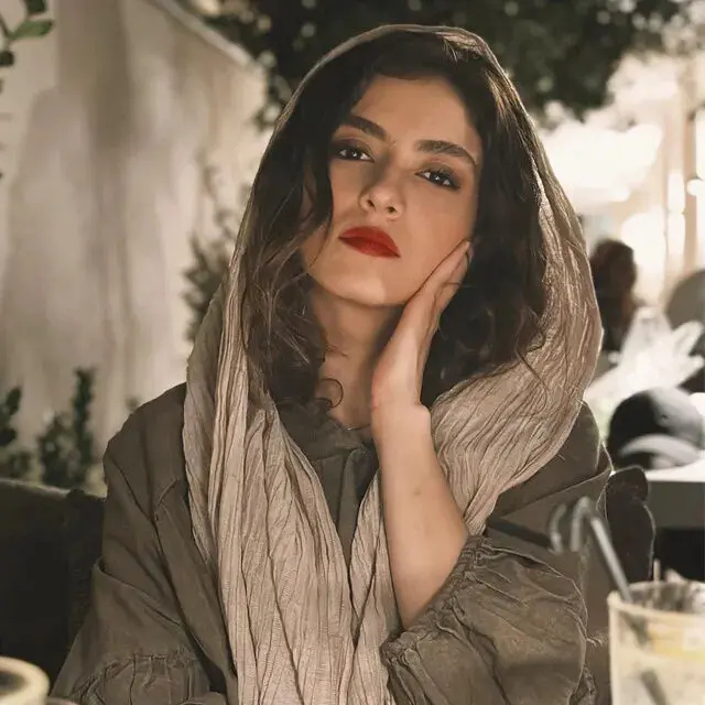 پردیس پورعابدینی