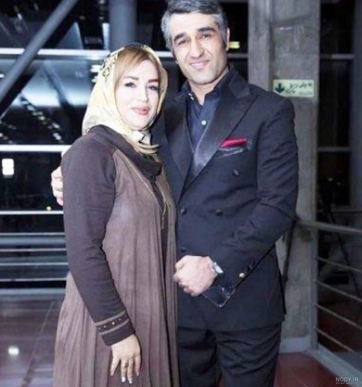 بازیگران فیلم آنتیک