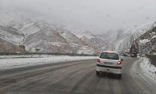 بارش برف و باران در محورهای شمالی و غربی فارس؛ آیا راه‌ها همچنان باز است؟