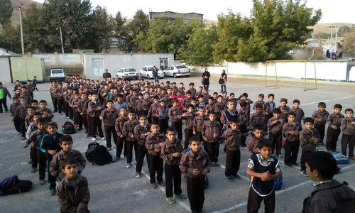 شکاف عمیق بین مدرسه و دانش‌آموزان؛ معدل‌های زیر ۹ و بی‌توجهی به موسیقی در آموزش و پرورش!