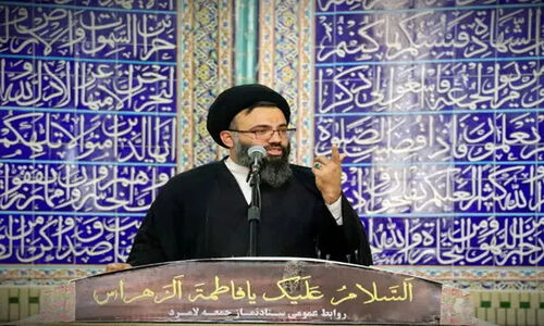 امام‌جمعه موقت لامرد: تلاش برای حفظ هویت جوانان و مقابله با هجمه‌های فکری دشمن، اولویت امروز ماست