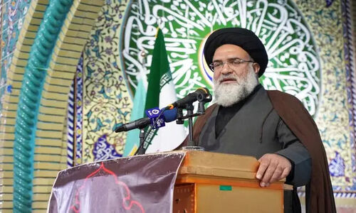 آیت‌الله حسینی: احتکار و گران‌فروشی در جنگ اقتصادی خیانت آشکار به مردم است!