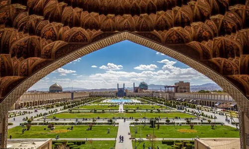 هشدار جدی متخصصان درباره مرمت میدان نقش جهان؛ چرا این پروژه به آزمون و خطا تبدیل شده؟
