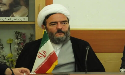 امام جمعه بیجار: اقامه نماز جماعت در ادارات، کلید تقویت روحیه دینی و اخلاقی مسئولان است