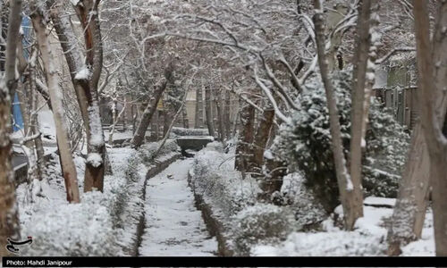 اصفهان در سرمای بی‌سابقه؛ دمای هوا ۱۲ درجه کاهش می‌یابد و یخبندان ادامه دارد