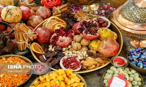 کارشناس تغذیه هشدار داد: چرا پُرخوری شب یلدا سلامت شما را تهدید می‌کند؟
