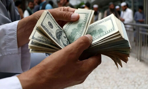شکستن سقف تاریخی دلار؛ قیمت‌ها در بازار ارز امروز ۲۹ آذر چگونه تغییر کرد؟