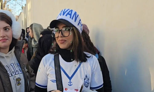 لحظه‌های ناب یلدایی با بانوی ملوان پیش از نبرد حساس با مس شهربابک