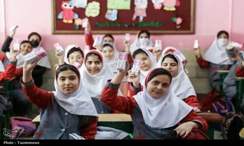آغاز طرح توزیع شیر غنی‌شده رایگان در مدارس ابتدایی زنجان؛ 42 وعده سلامت برای دانش‌آموزان
