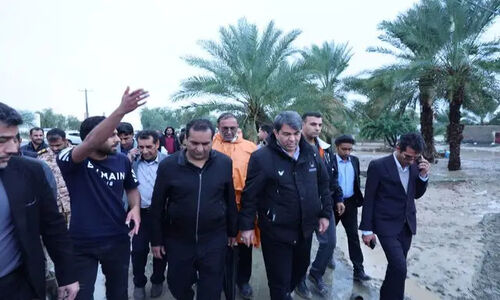 استاندار کرمان از پل آسیب‌دیده فاریاب بازدید کرد؛ رسانه‌ها ناجیان بی‌صدای بحران سیلاب بودند!