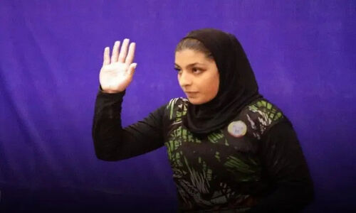 ستاره نوجوان وزنه‌برداری قم به اردوی تیم ملی بانوان دعوت شد!