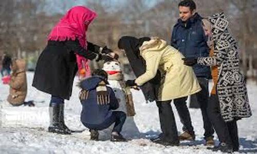 پاکبان اصفهانی با برف‌بازی شگفت‌انگیز خود دل‌ها را نرم کرد!