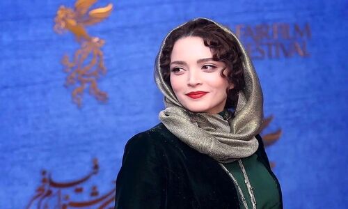 عکس| تصویری خاص از بهنوش طباطبایی در دانشگاه ؛ خانم بازیگر با مقنعه هم زیباست