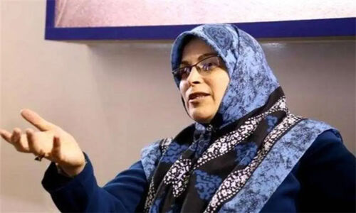 آذر منصوری هشدار داد: تبعیض در آموزش و معیشت معلمان، فراتر از فضای مجازی است