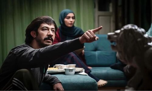 شوخی‌های بامزه بهتاش با نامزدش در پایتخت ۵؛ سکانسی که مخاطب‌ها رو از خنده ترکوند + فیلم