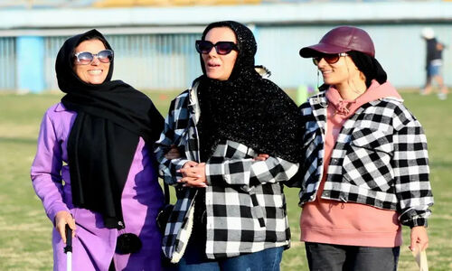روشندلان قزوینی چگونه با حضور در تمرین شمس‌آذر، فوتبال را از نو معنا کردند؟
