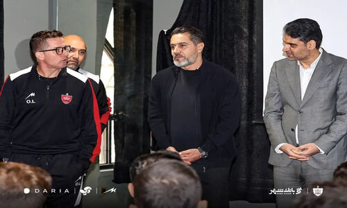 مدیران پرسپولیس چگونه با حضور در آزادی به دنبال تزریق روحیه طلایی هستند؟