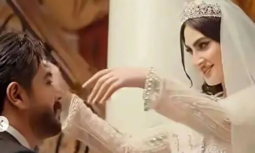 فیلم نایاب از عروسی مجلل مریم مومن؛ از کارت خوش‌آمدگویی موتورسواری تا پیست رقص رویایی!