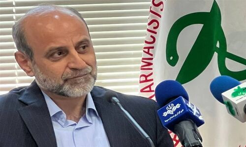 نگرانی جدی از کمبود دارو در زمستان؛ چرا انبار داروخانه‌ها خالی‌تر شده؟