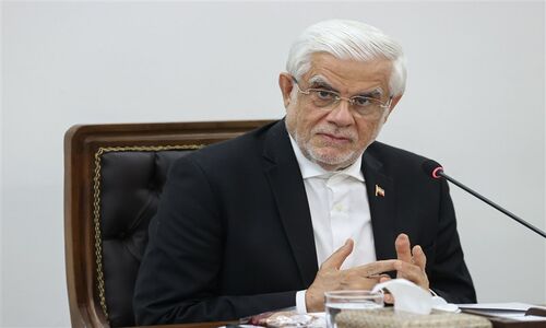 عارف: حضور معنادار دانشجویان حرکت کشور را بیمه کرده است