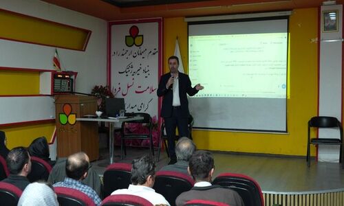 شراکت خلاقانه انسان و هوش مصنوعی؛ انقلاب نامرئی در دنیای بازاریابی ۲۰۲۵