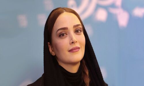 قاب تاریخ | کودکی بهنوش طباطبایی در مهد کودک