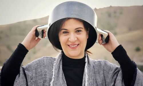دکوراسیون ساده اما جذاب خانه ریما رامین‌فر؛ مبلمان خوش‌رنگ تا ورودی لاکچری منزل همای پایتخت