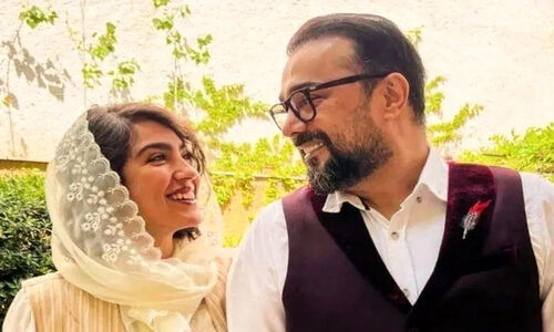 لحظه‌های خاص مونا کرمی و سپند امیرسلیمانی در جشن خصوصی روز زن که قلب‌ها را لمس کرد