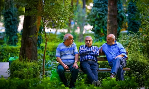چرا بازنشستگی در اسفند بهتر از فروردین است؟ راز افزایش مستمری سالانه را بشناسید!